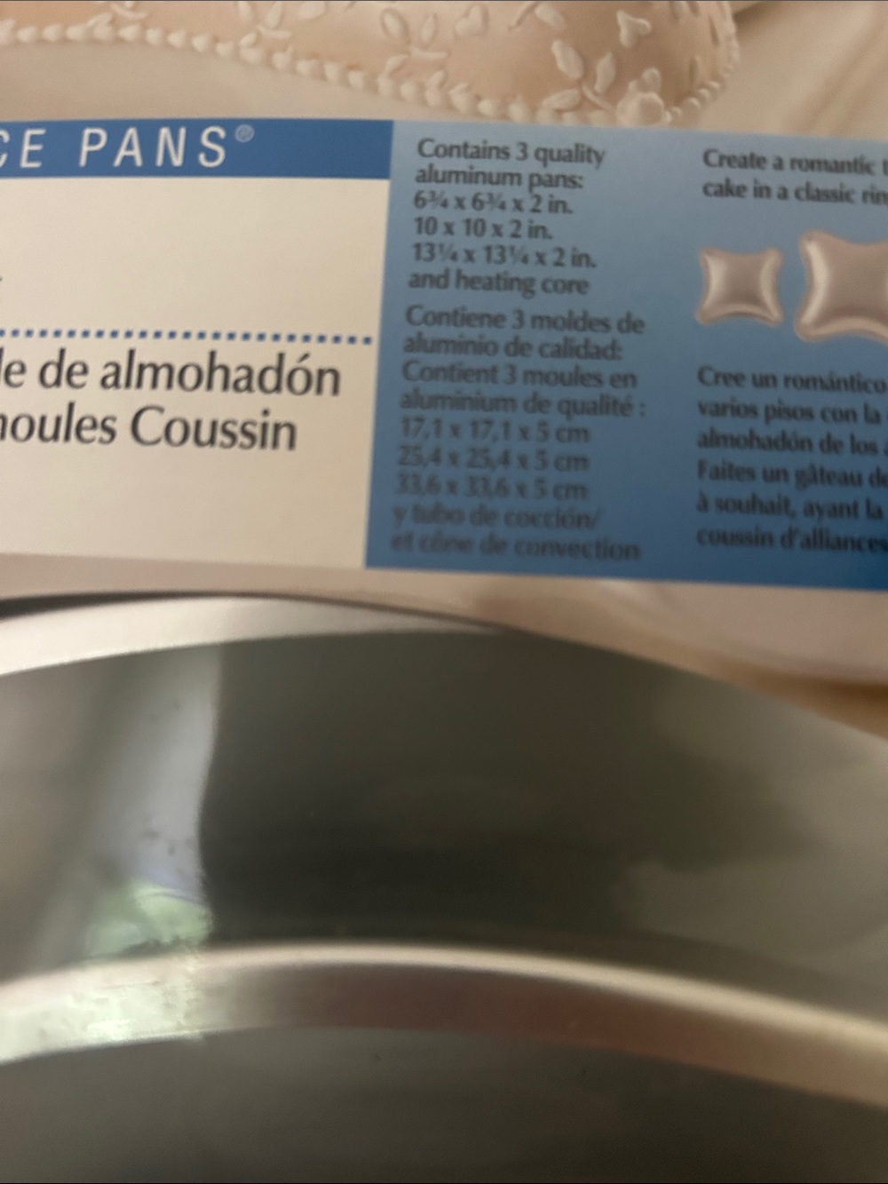 Wilton Silver Nested Star-Shaped Cake Pan Set - Picture 4 of 4